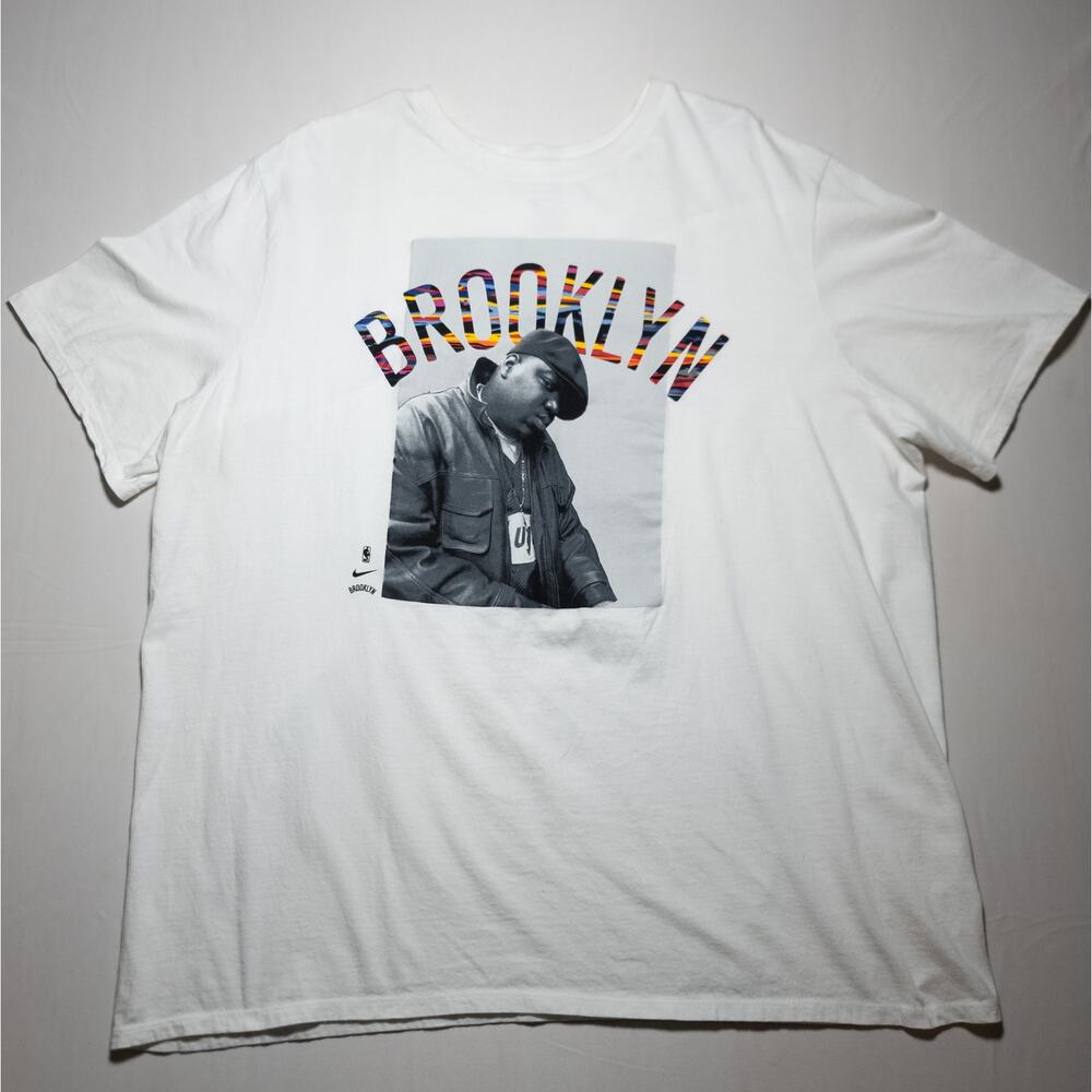 Nike NBA Brooklyn Nets Biggie Smalls Graphic T-Shirt Mens XXL White Rap Tee